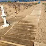 Coqueto A Menos De Un Minuto De La Playa *